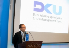 dku-2015-1052